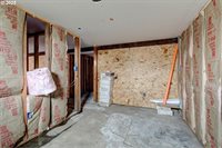 824 Center St, OregonCity, OR 97045