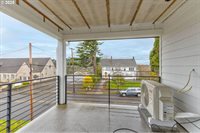 824 Center St, OregonCity, OR 97045