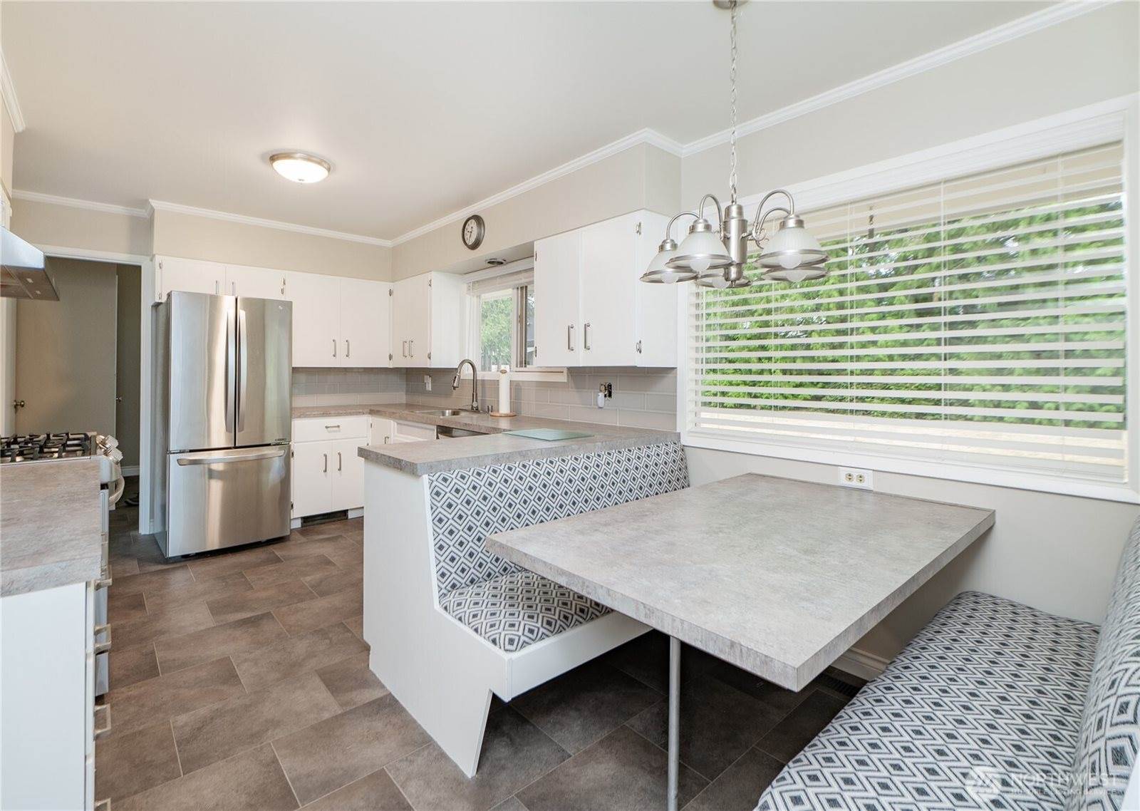 901 East Grover Street, Lynden, WA 98264