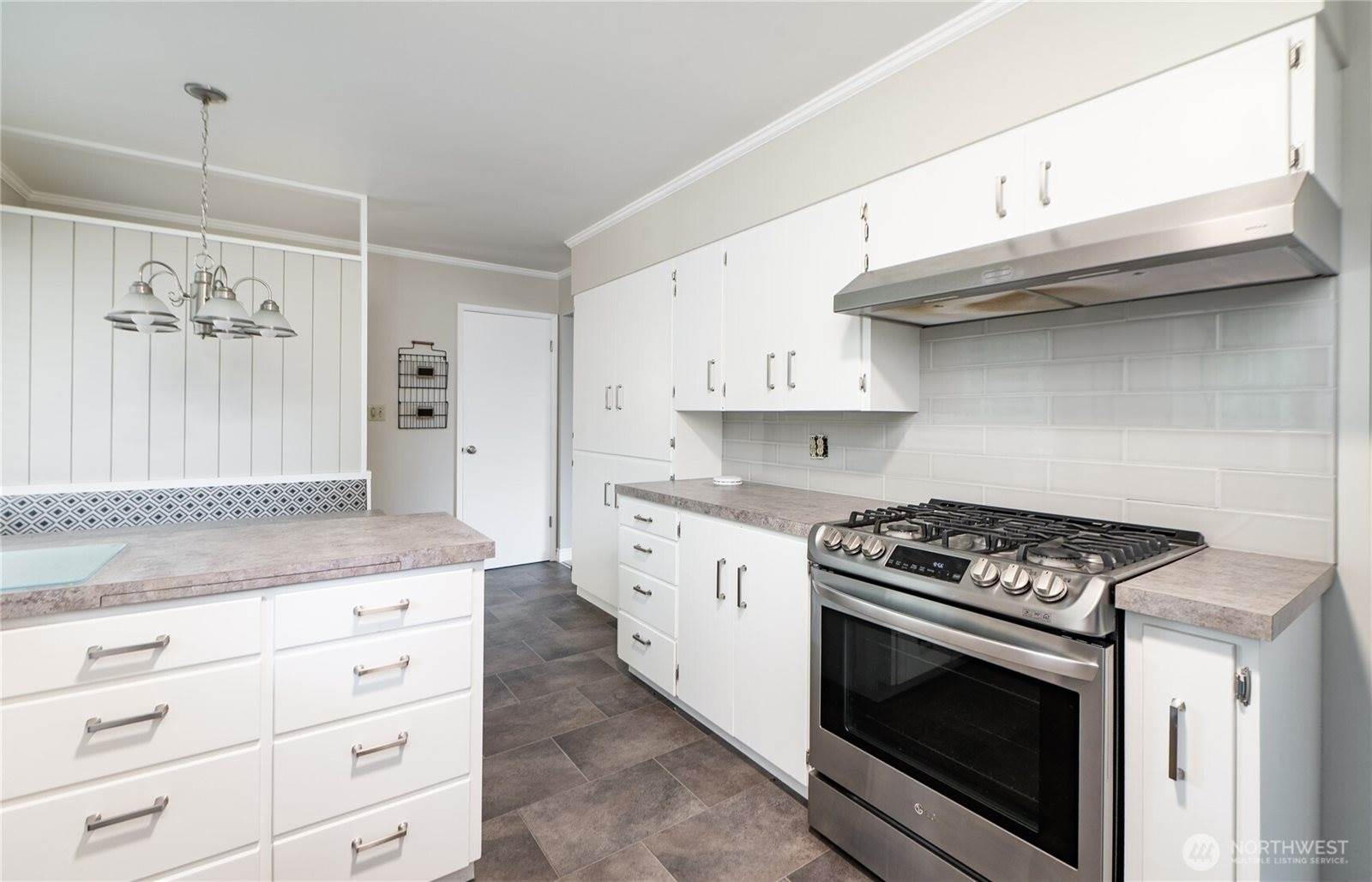 901 East Grover Street, Lynden, WA 98264