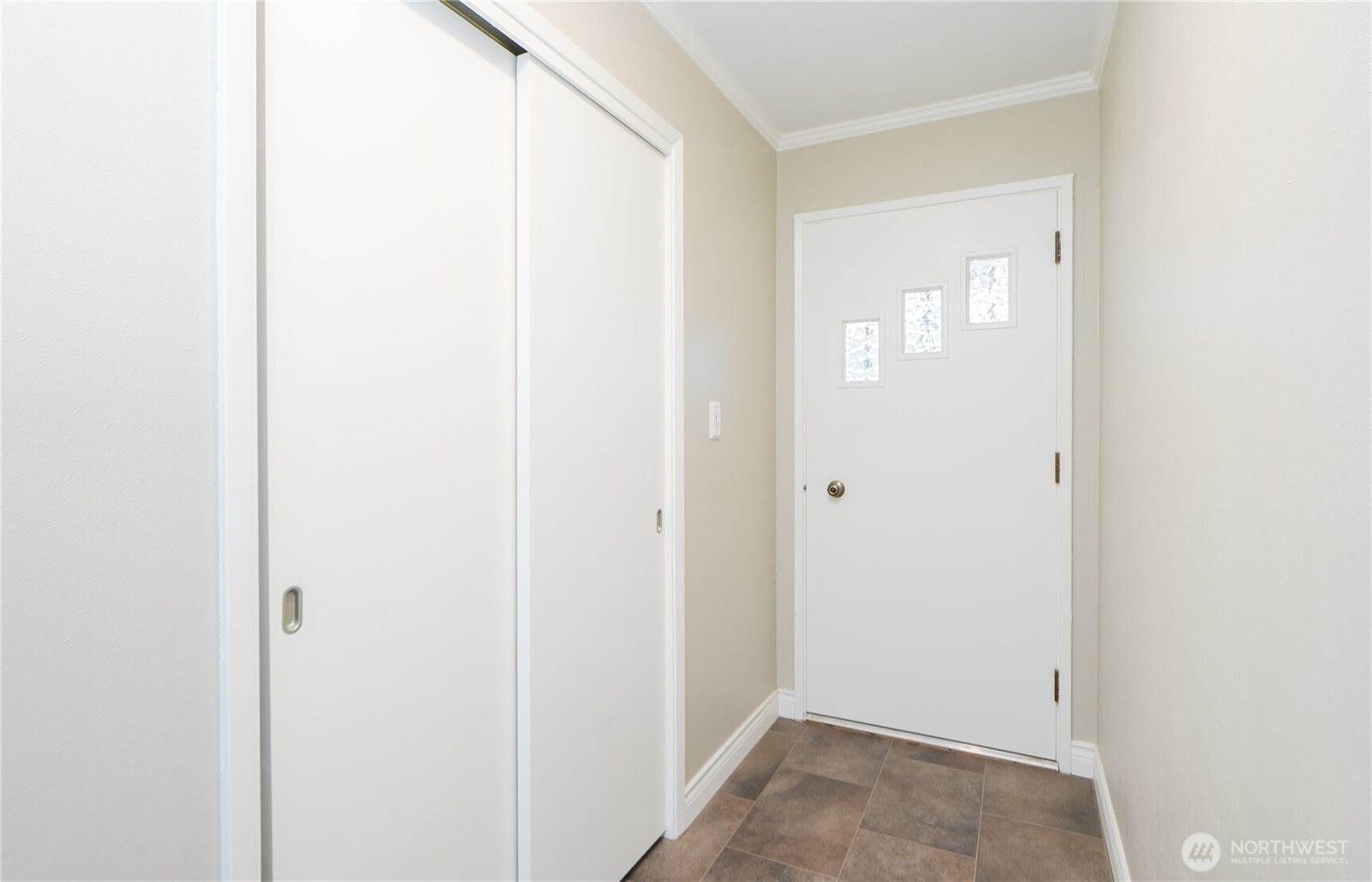 901 East Grover Street, Lynden, WA 98264