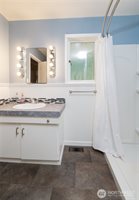 901 East Grover Street, Lynden, WA 98264