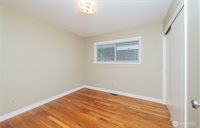 901 East Grover Street, Lynden, WA 98264