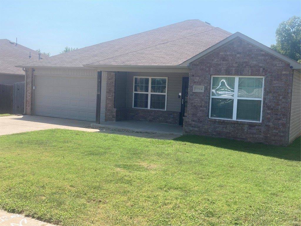 1004 Claystone Way, Noble, OK 73068