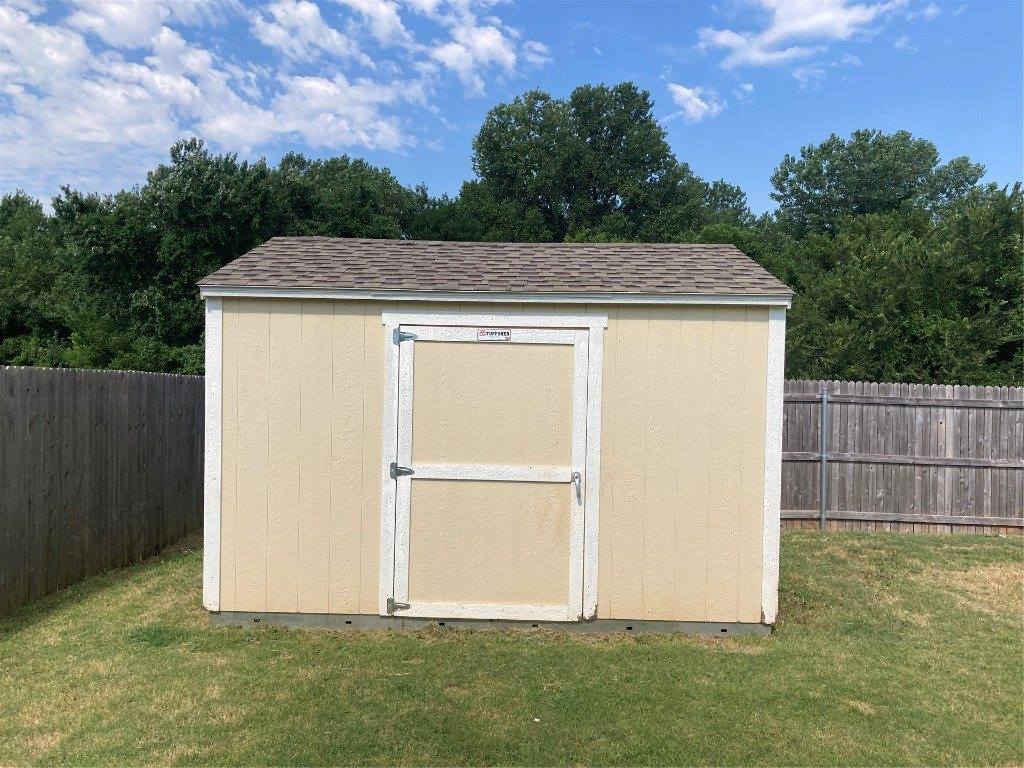 1004 Claystone Way, Noble, OK 73068