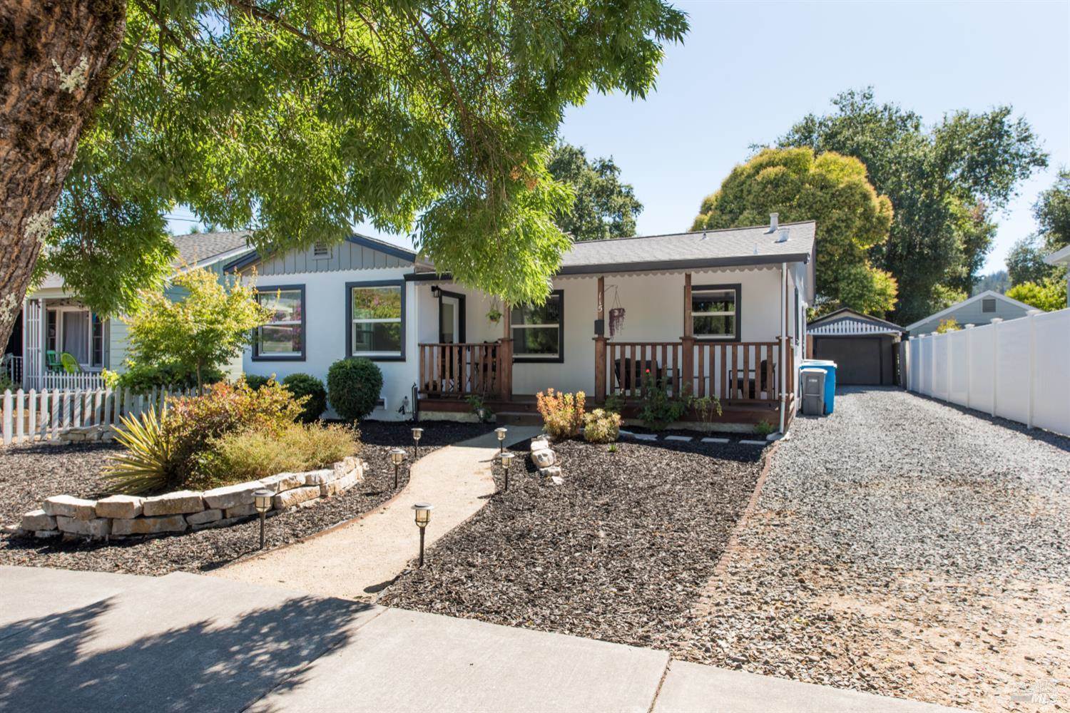 115 Commercial Street, Cloverdale, CA 95425