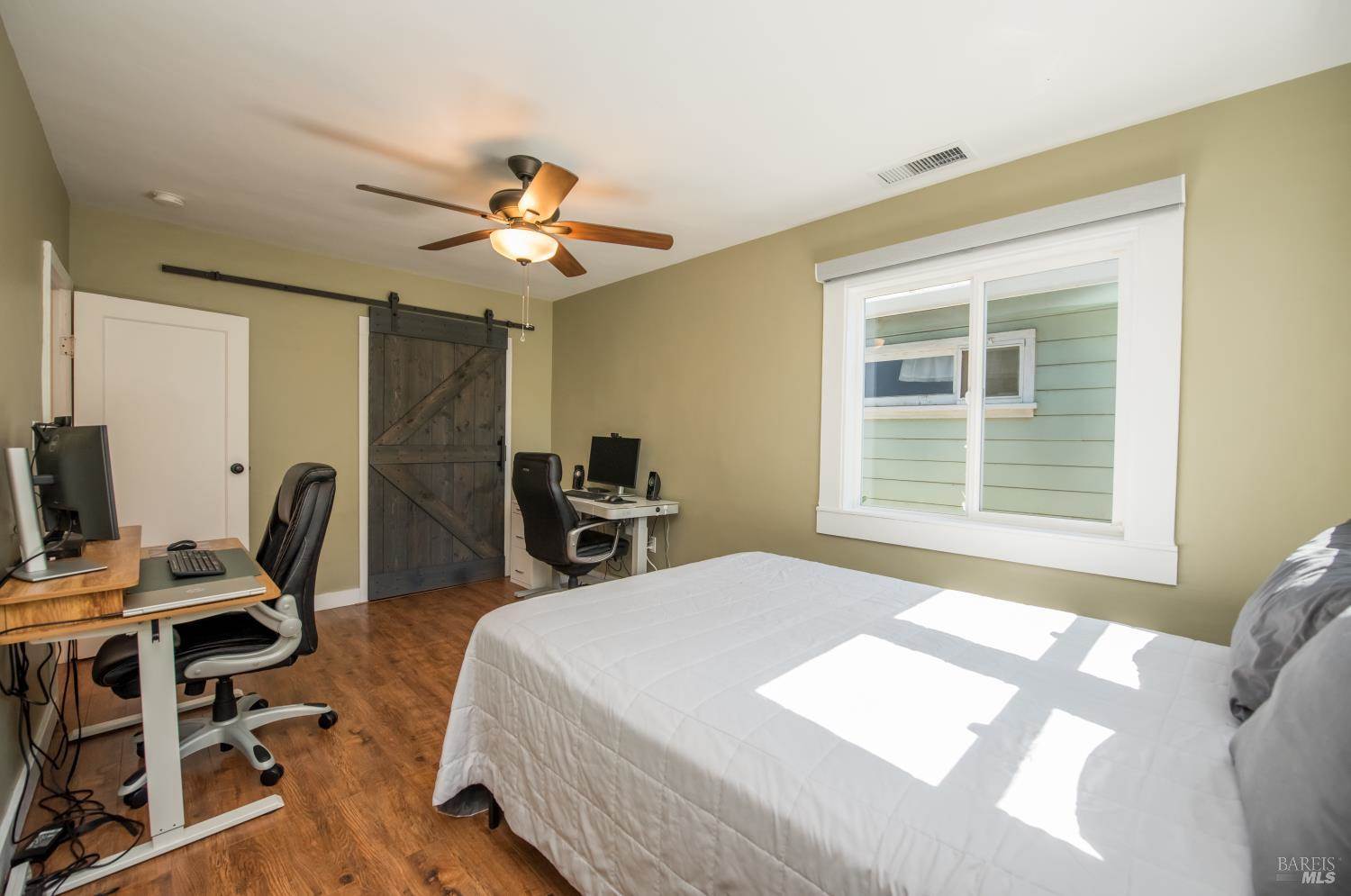 115 Commercial Street, Cloverdale, CA 95425