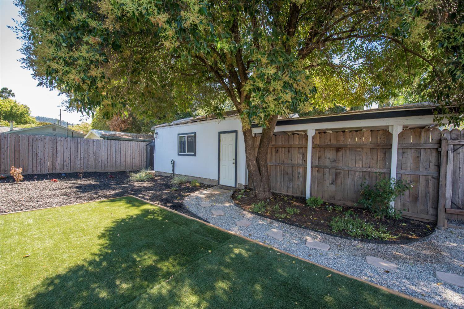 115 Commercial Street, Cloverdale, CA 95425