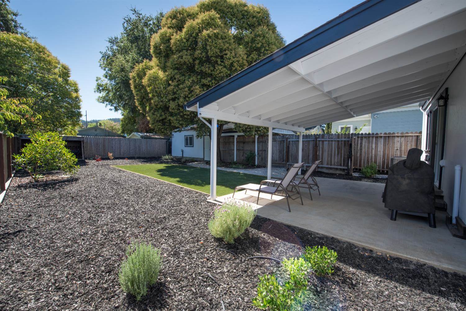 115 Commercial Street, Cloverdale, CA 95425