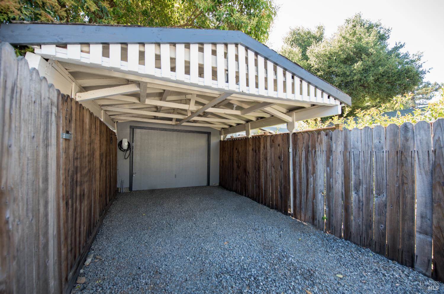 115 Commercial Street, Cloverdale, CA 95425