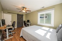 115 Commercial Street, Cloverdale, CA 95425