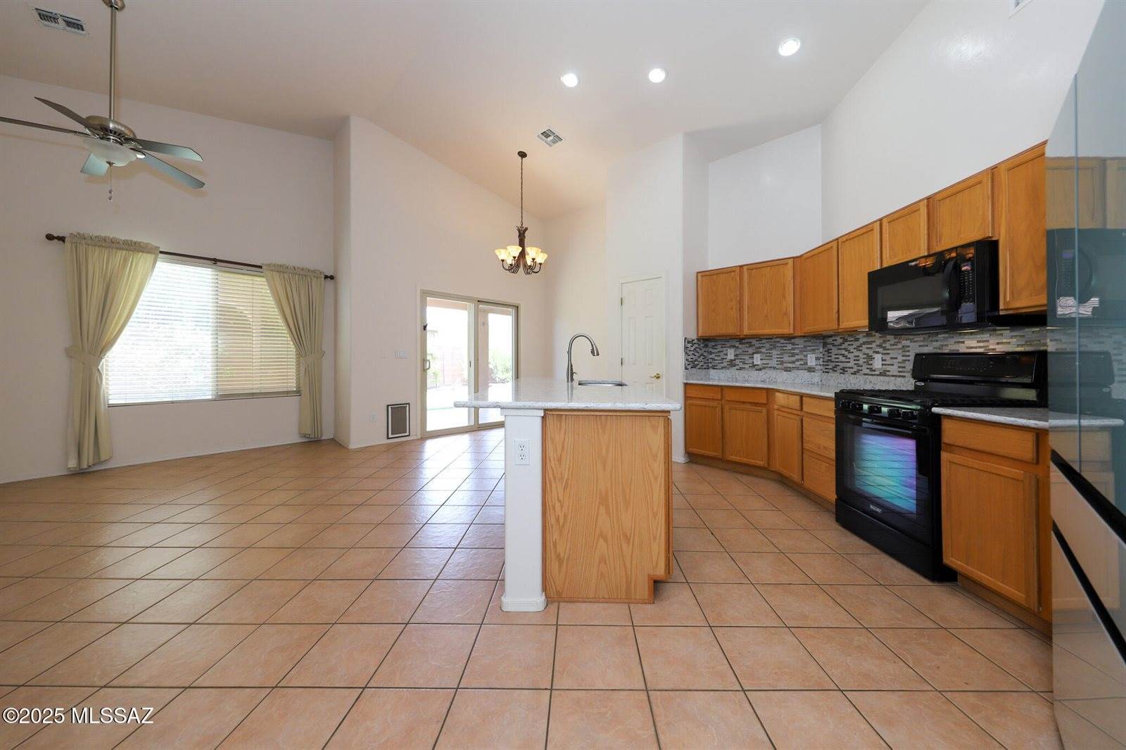 3263 North Meadow Mine Place, Tucson, AZ 85745