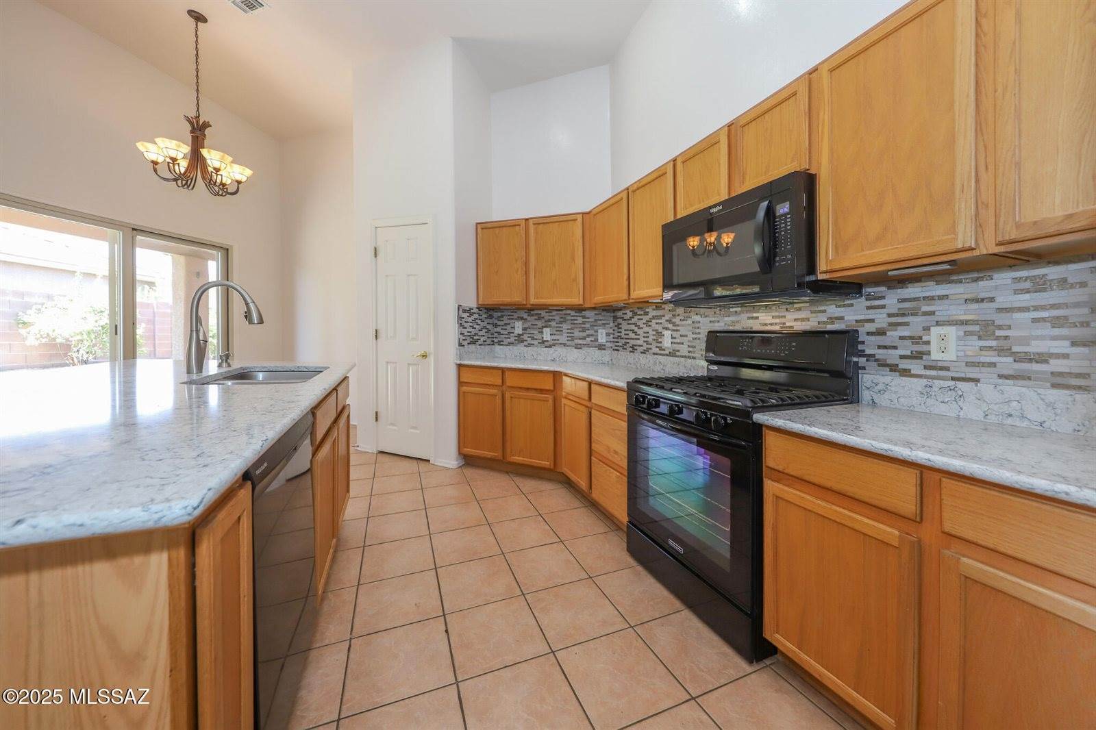 3263 North Meadow Mine Place, Tucson, AZ 85745