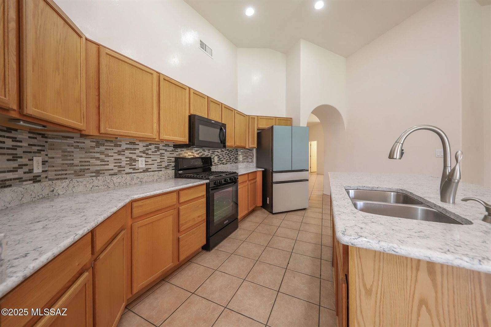 3263 North Meadow Mine Place, Tucson, AZ 85745