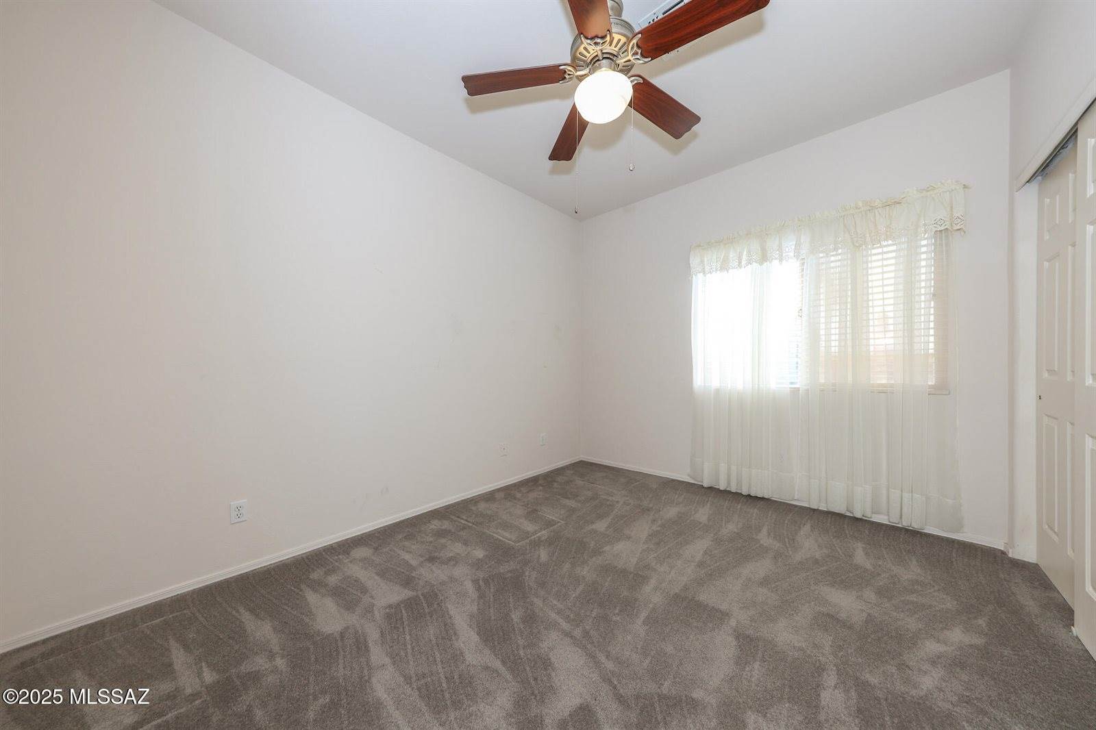 3263 North Meadow Mine Place, Tucson, AZ 85745