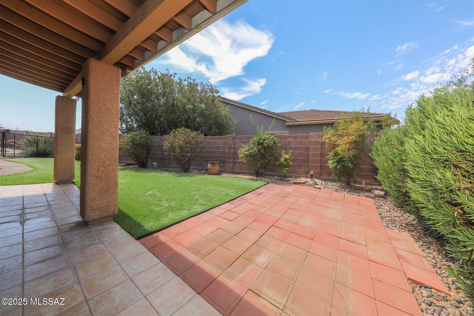 3263 North Meadow Mine Place, Tucson, AZ 85745