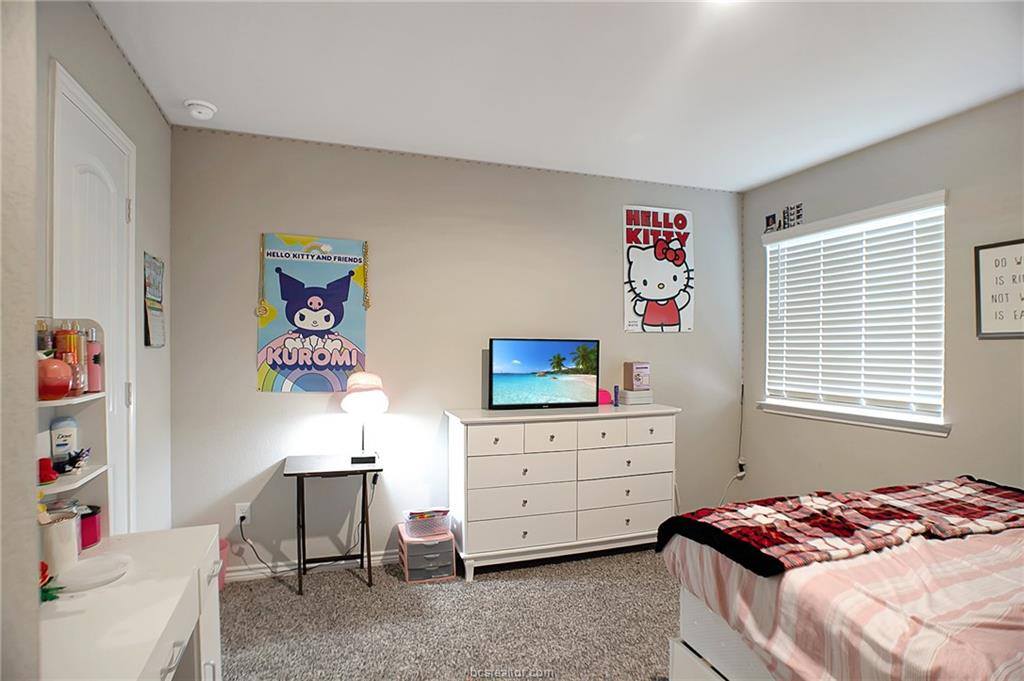 2037 Rock Ridge Avenue, Bryan, TX 77807