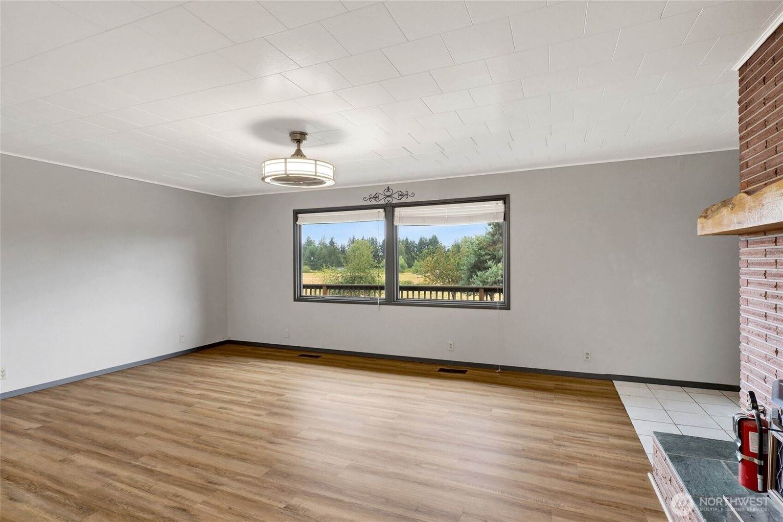 4516 Lincoln Road, Blaine, WA 98230