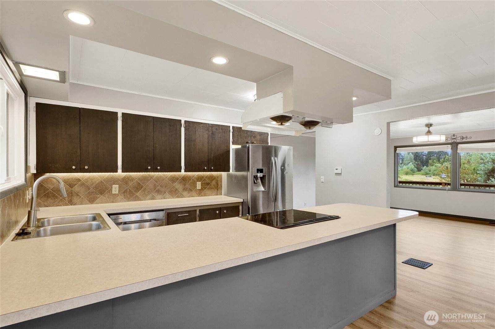 4516 Lincoln Road, Blaine, WA 98230