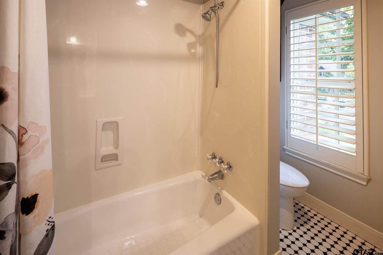 3618 Trailwood Ct, Tyler, TX 75707