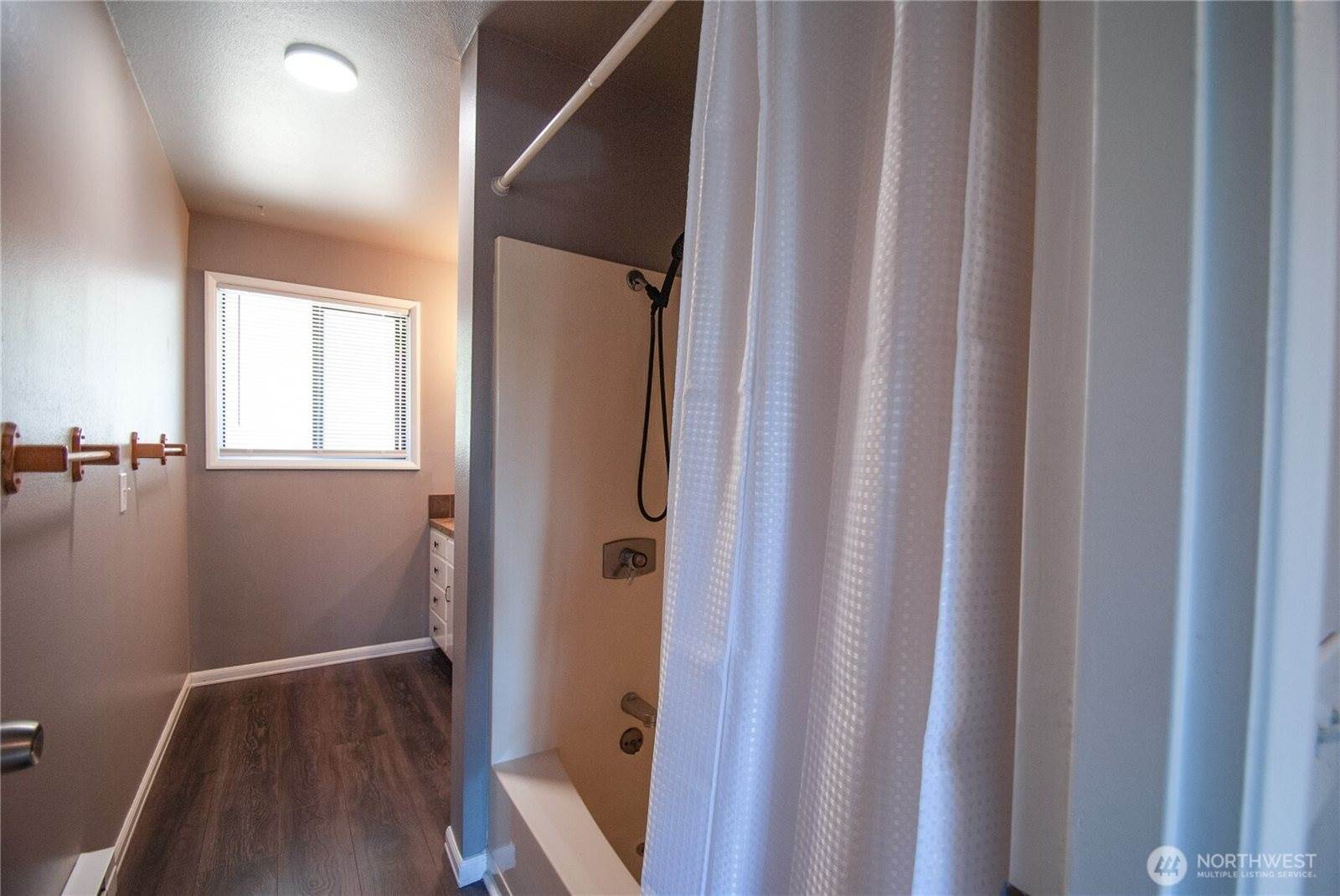 540 North Pine Street, Burlington, WA 98233