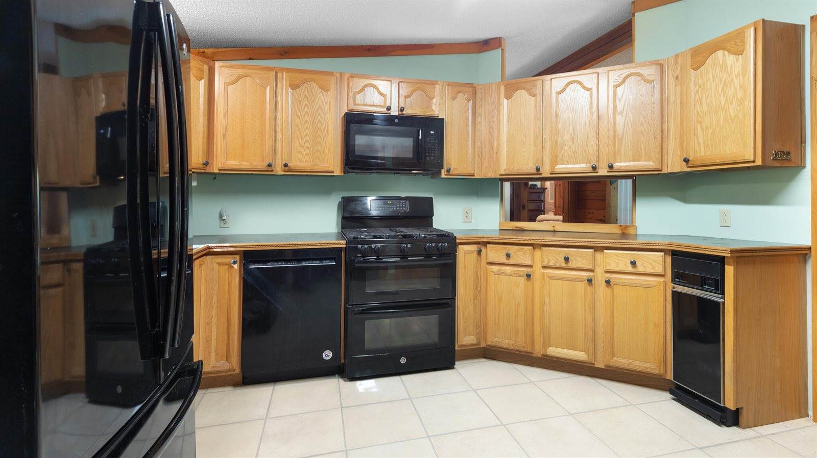 128 Sandy Beach Road, Glenburn, ME 04401