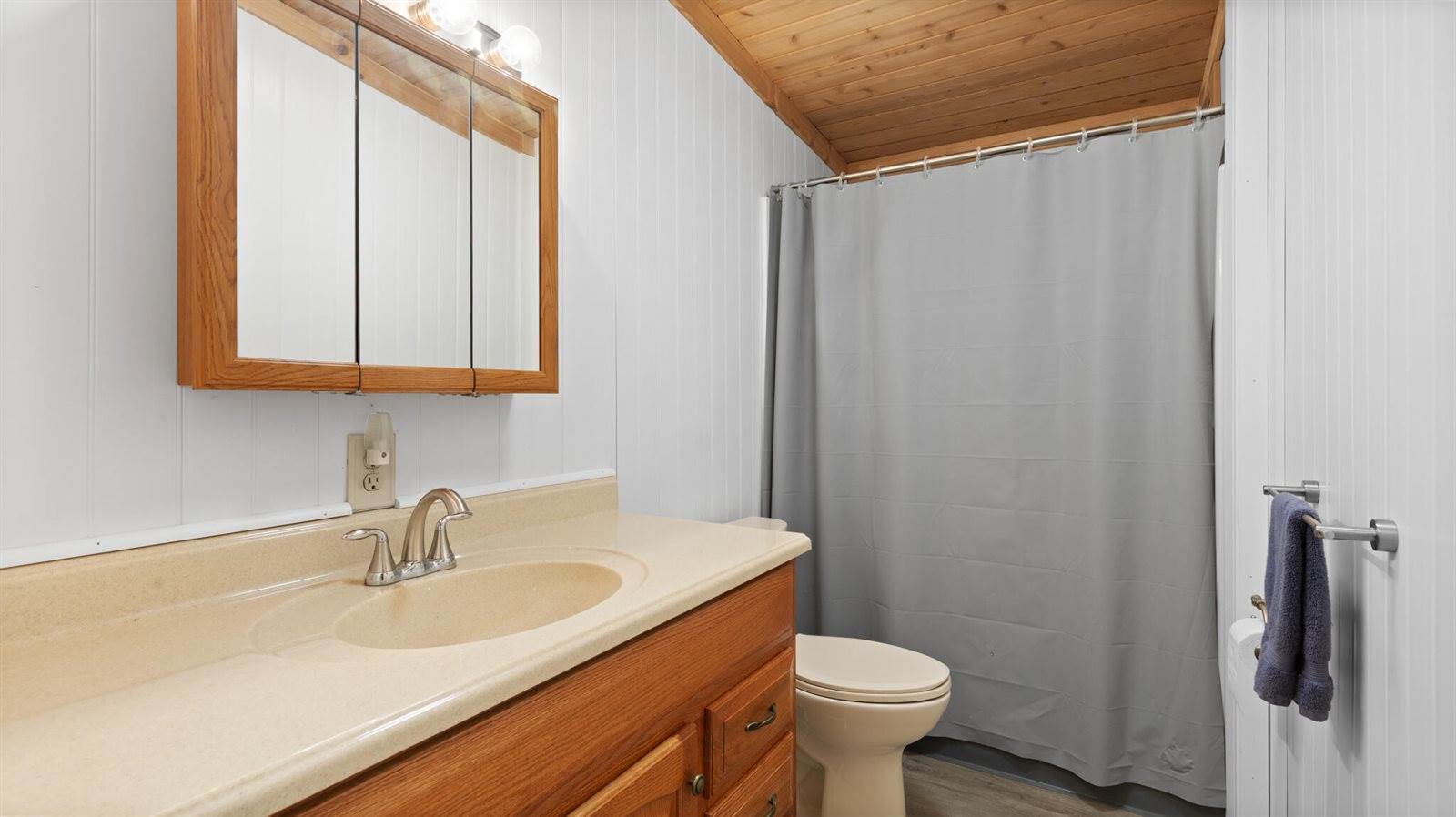 128 Sandy Beach Road, Glenburn, ME 04401