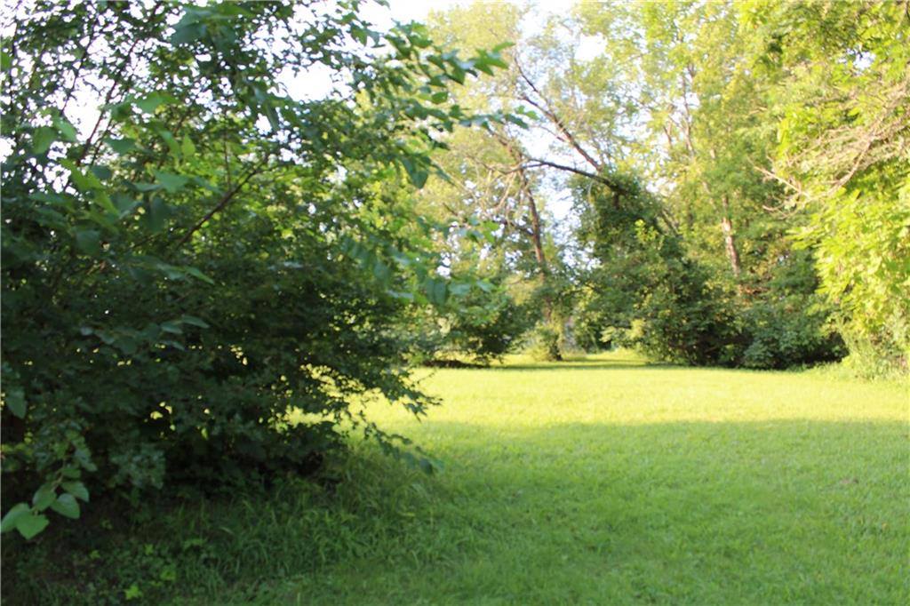 210-214 Springdale Avenue, Bonner Springs, KS 66012