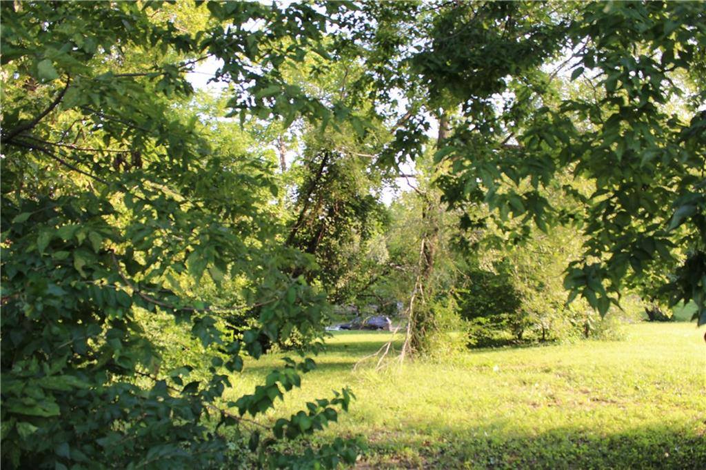 210-214 Springdale Avenue, Bonner Springs, KS 66012