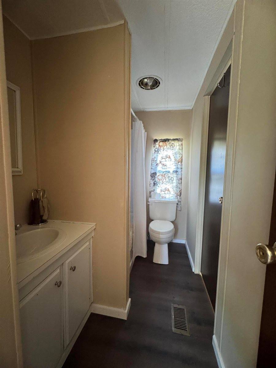 59 High Street, Guilford, ME 04443