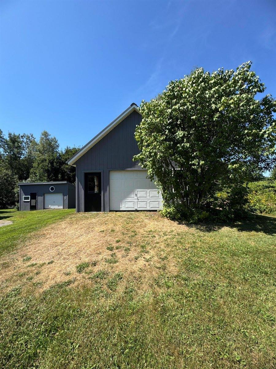 59 High Street, Guilford, ME 04443