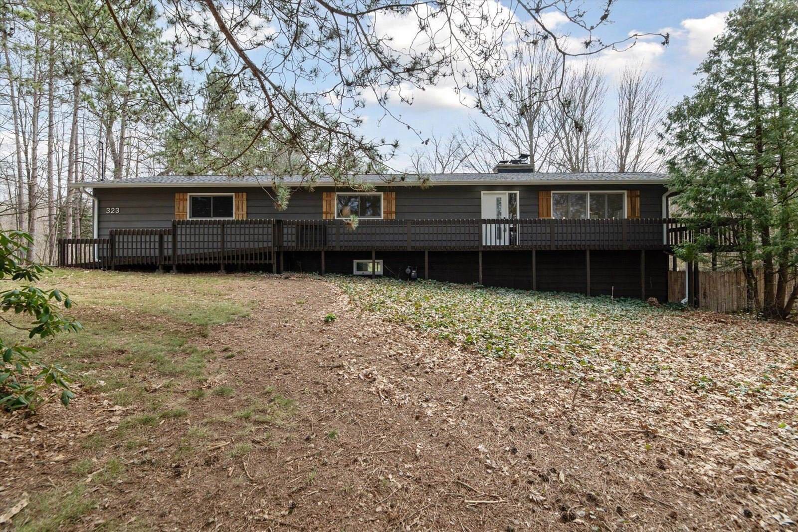 323 13th Street, Plainwell, MI 49080