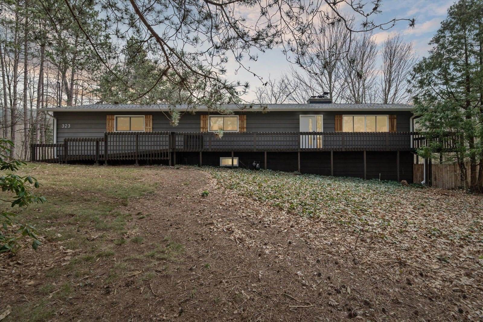323 13th Street, Plainwell, MI 49080