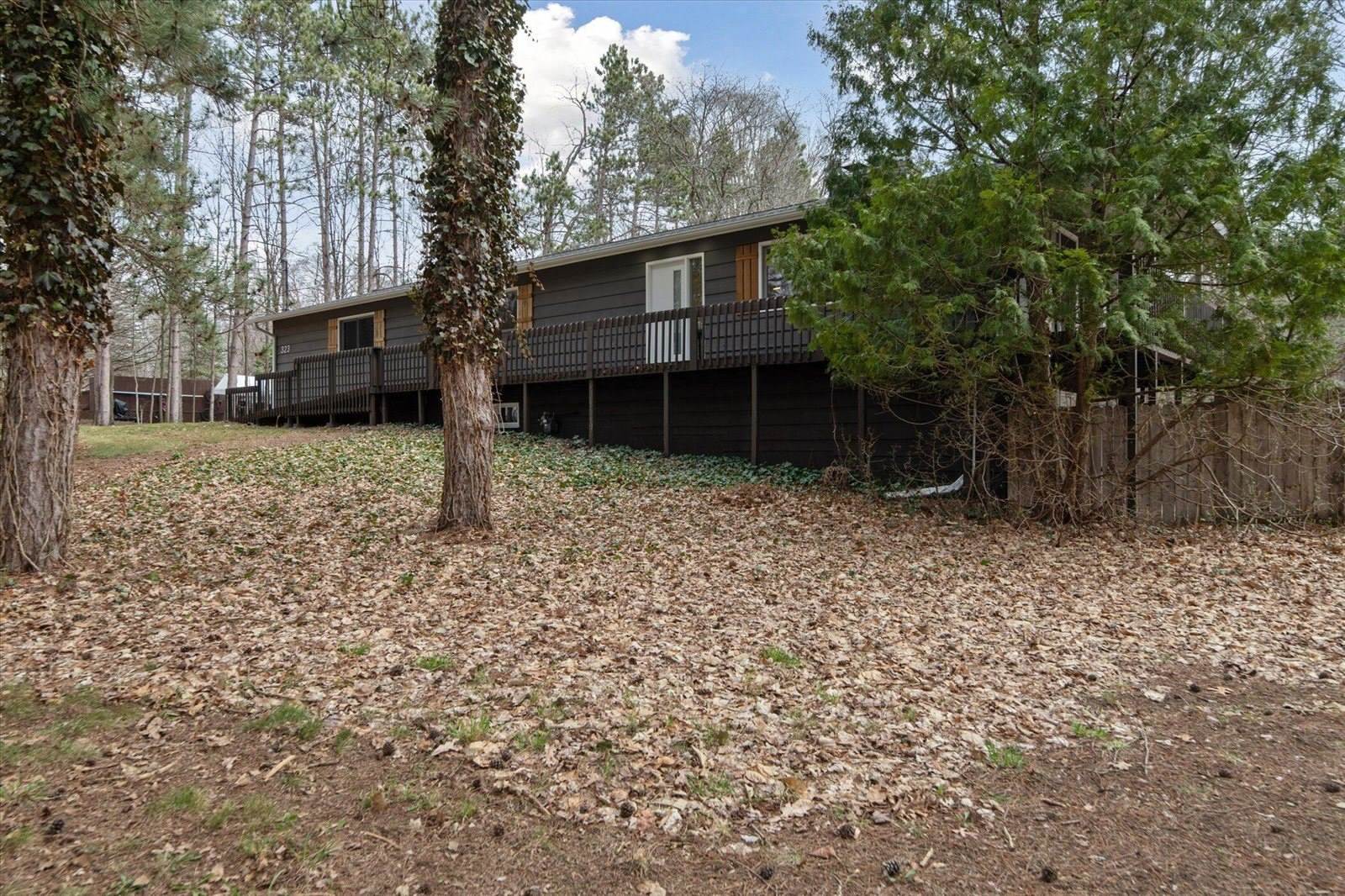 323 13th Street, Plainwell, MI 49080