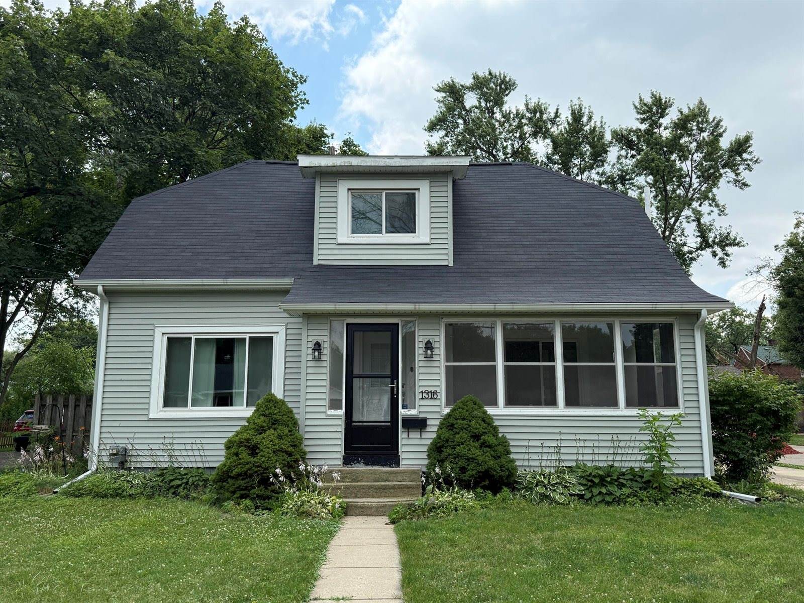 1316 Vassar Drive, Kalamazoo, MI 49001