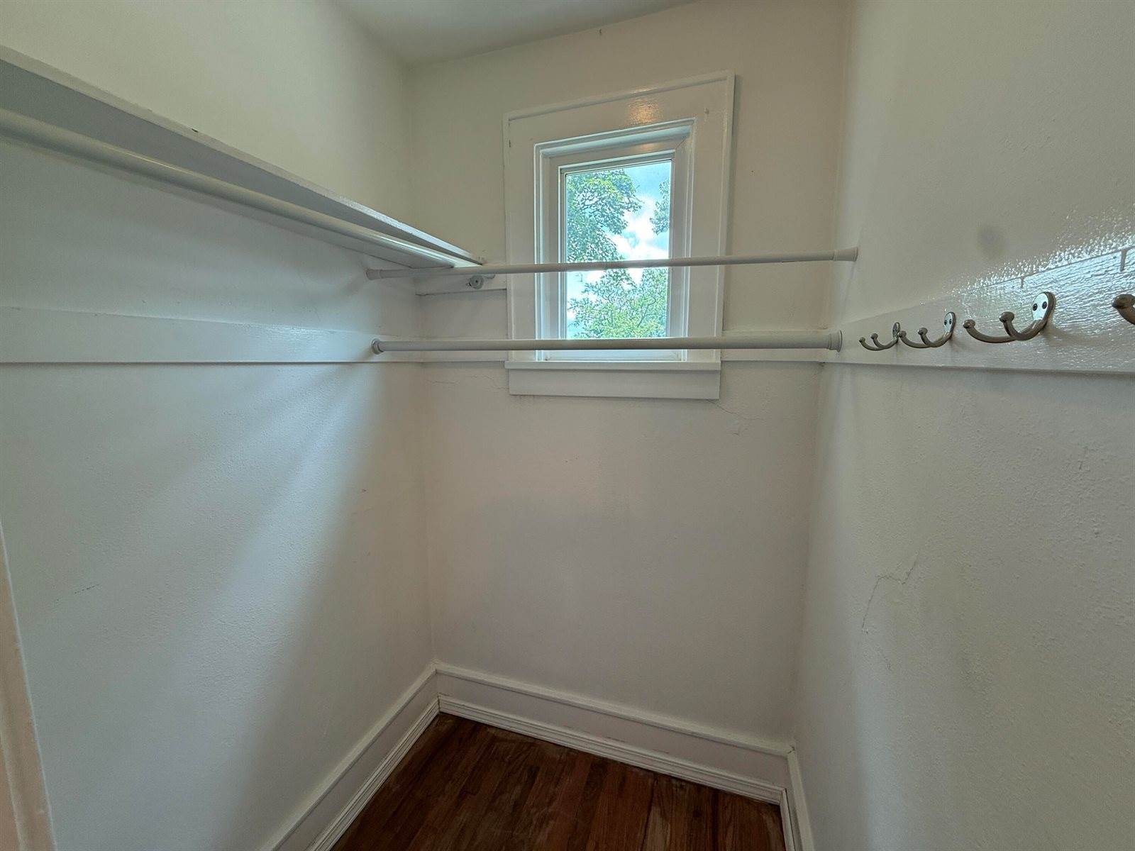 1316 Vassar Drive, Kalamazoo, MI 49001