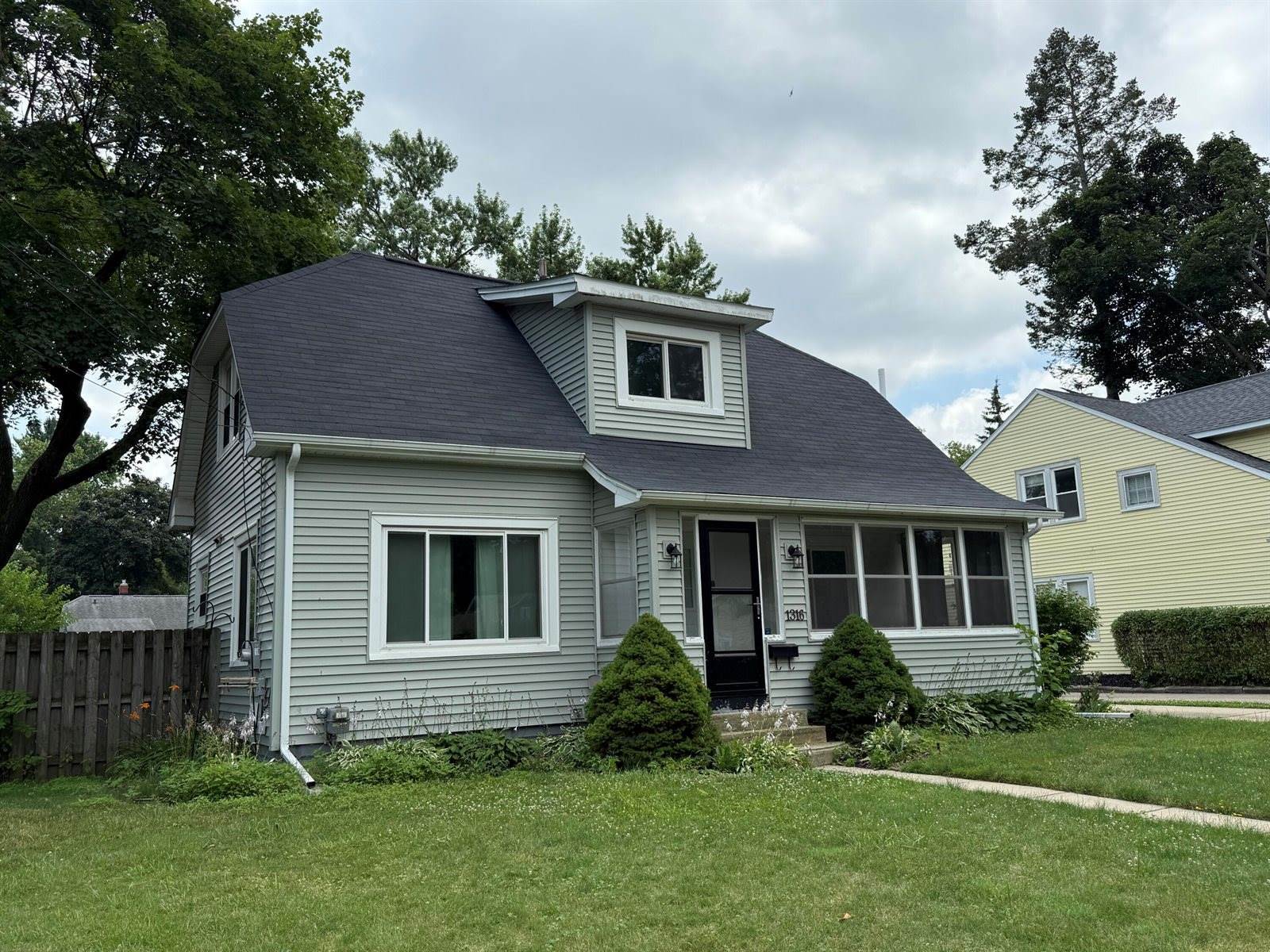 1316 Vassar Drive, Kalamazoo, MI 49001