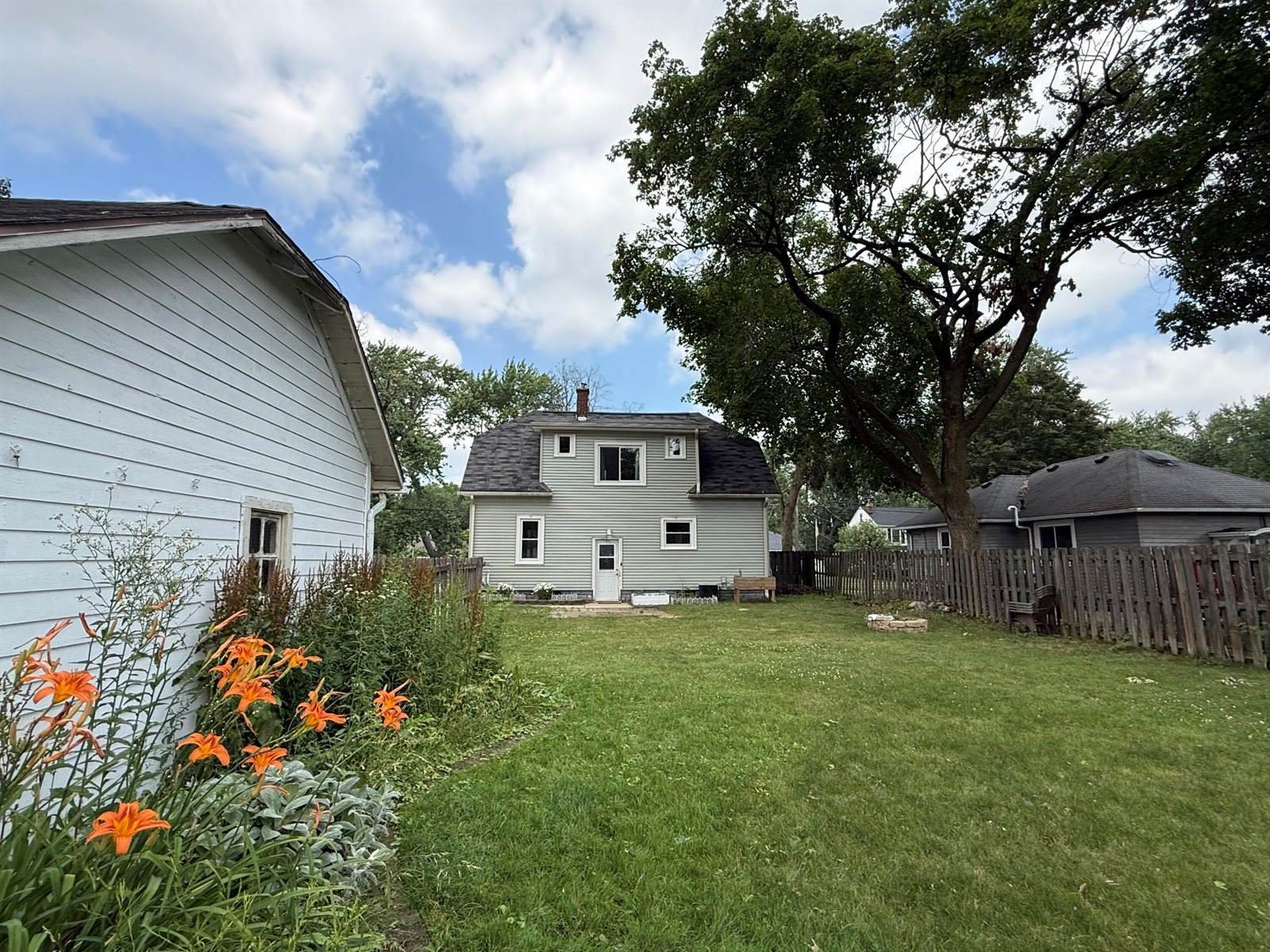 1316 Vassar Drive, Kalamazoo, MI 49001