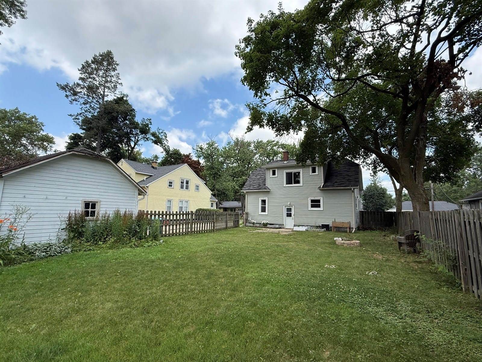 1316 Vassar Drive, Kalamazoo, MI 49001