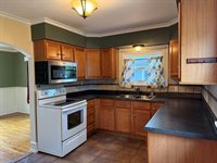 1316 Vassar Drive, Kalamazoo, MI 49001