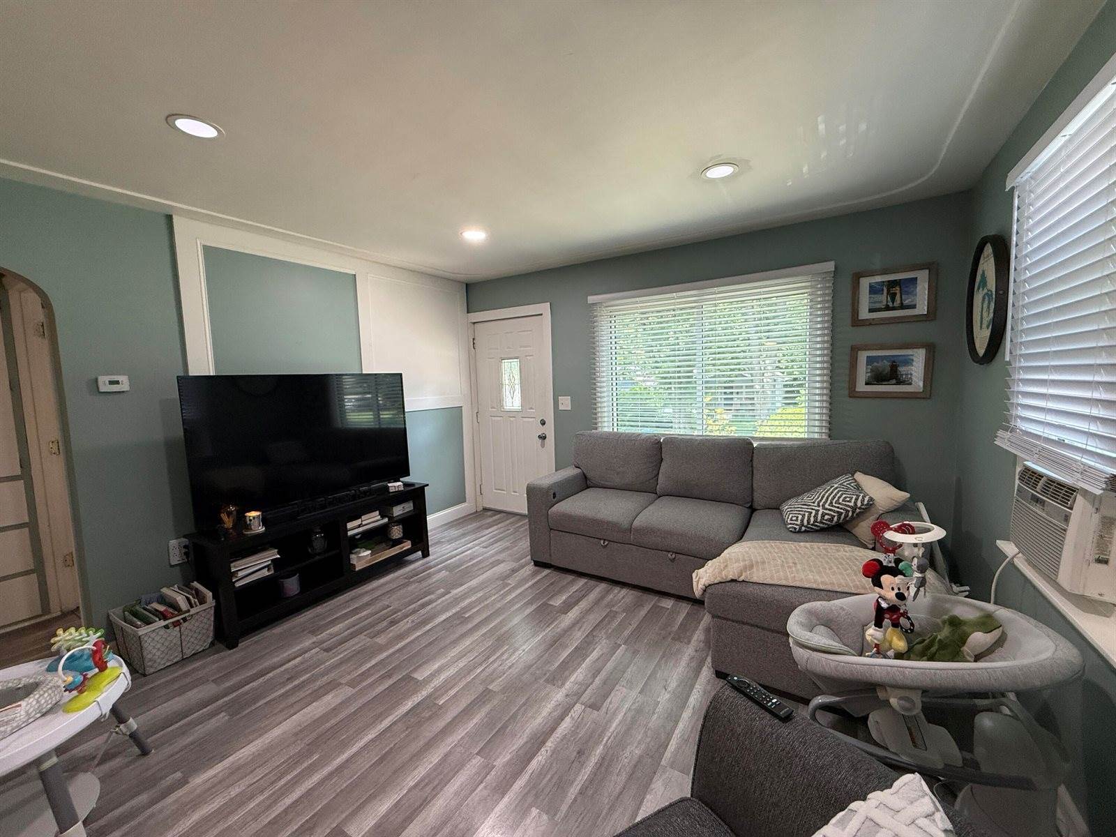 516 Cooper Avenue, Kalamazoo, MI 49048