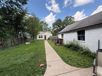 516 Cooper Avenue, Kalamazoo, MI 49048