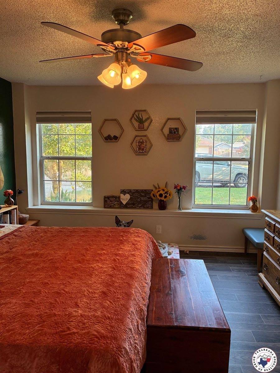 134 Presidio Place, Wake Village, TX 75501