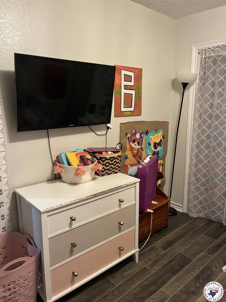 134 Presidio Place, Wake Village, TX 75501