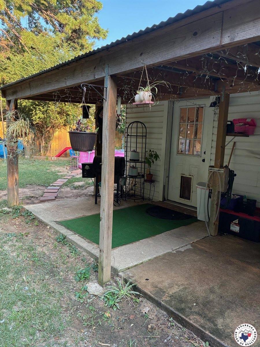 134 Presidio Place, Wake Village, TX 75501