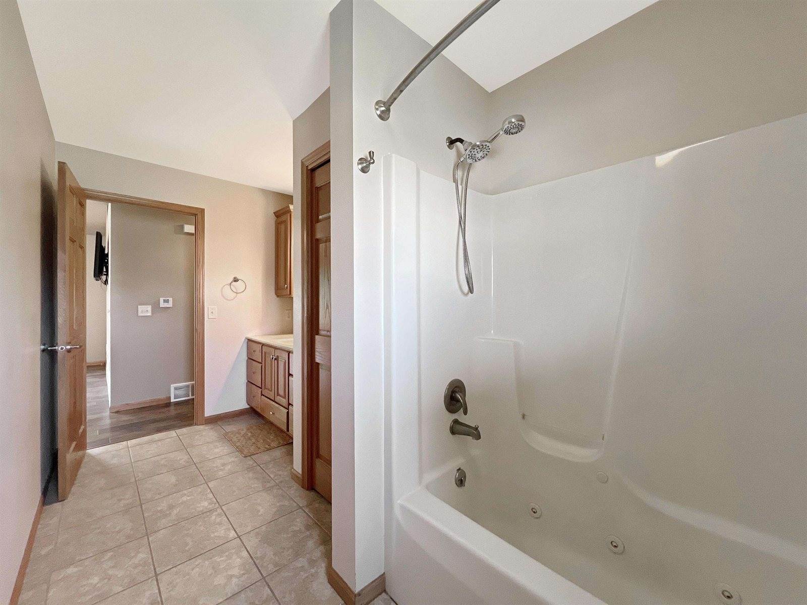 10846 W 11th Street, Hewitt, WI 54441