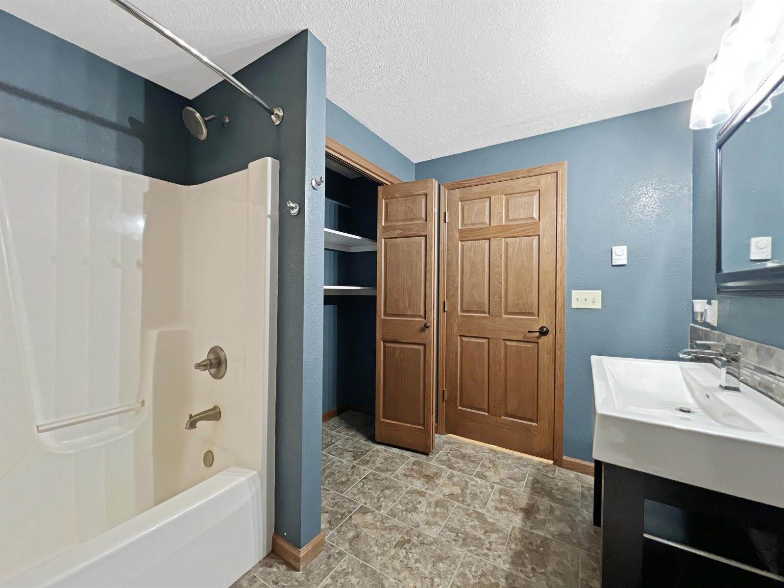 10846 W 11th Street, Hewitt, WI 54441