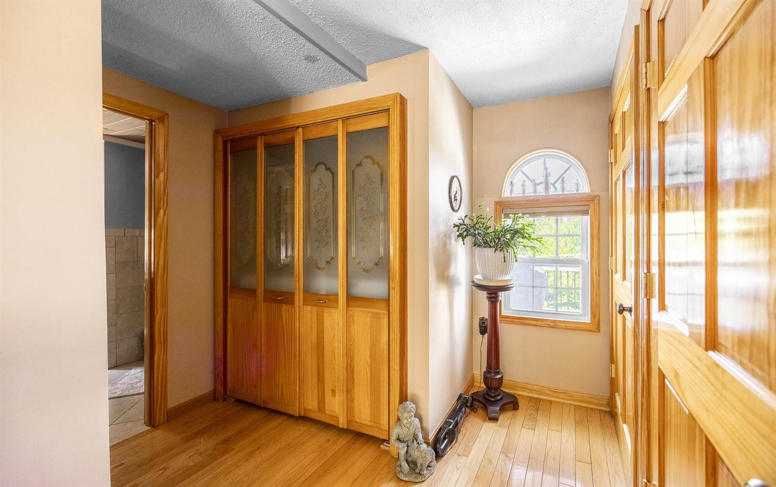 1502 Essex Street, Bangor, ME 04401