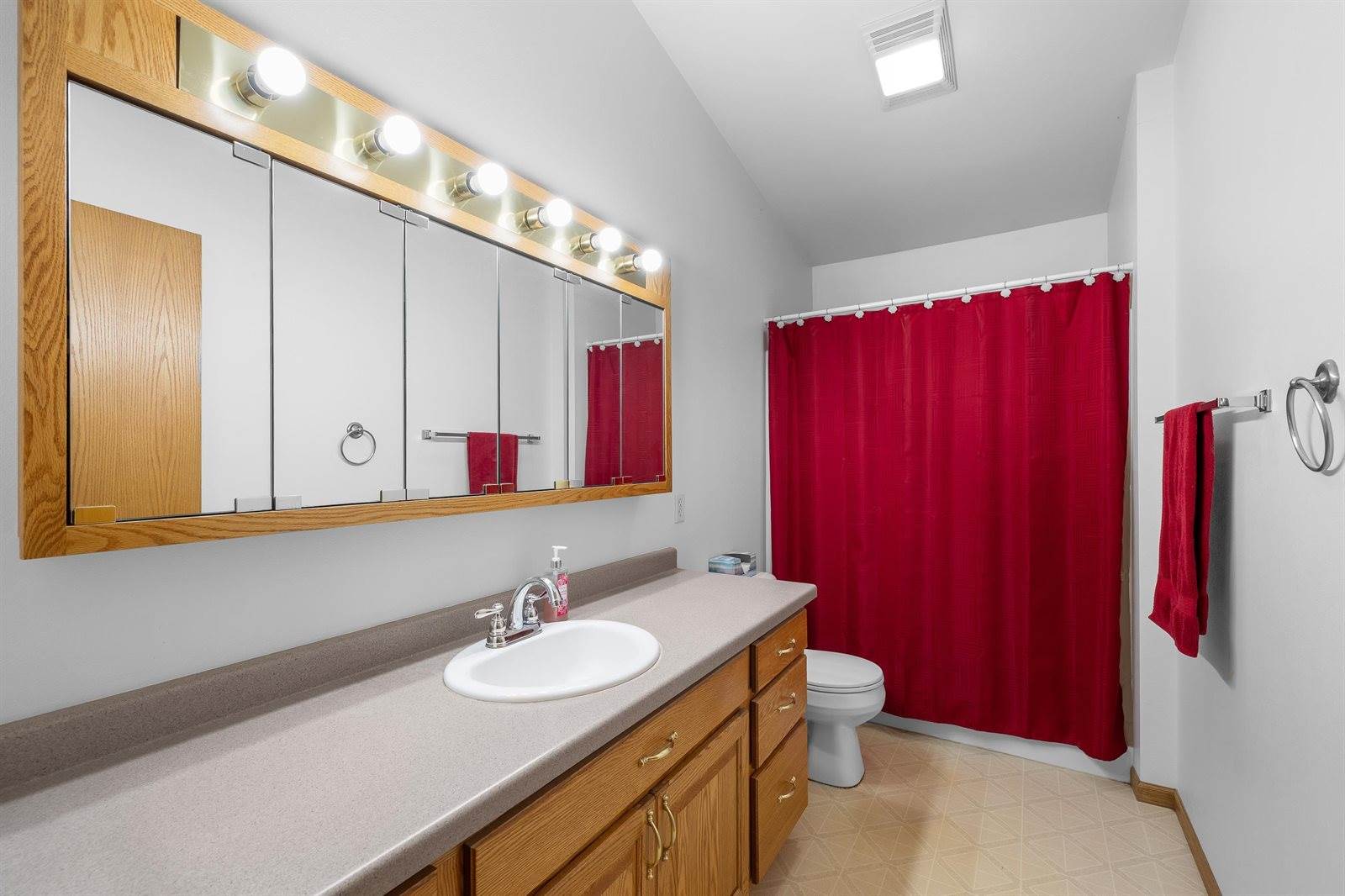 326 White Oak Avenue, Plover, WI 54467