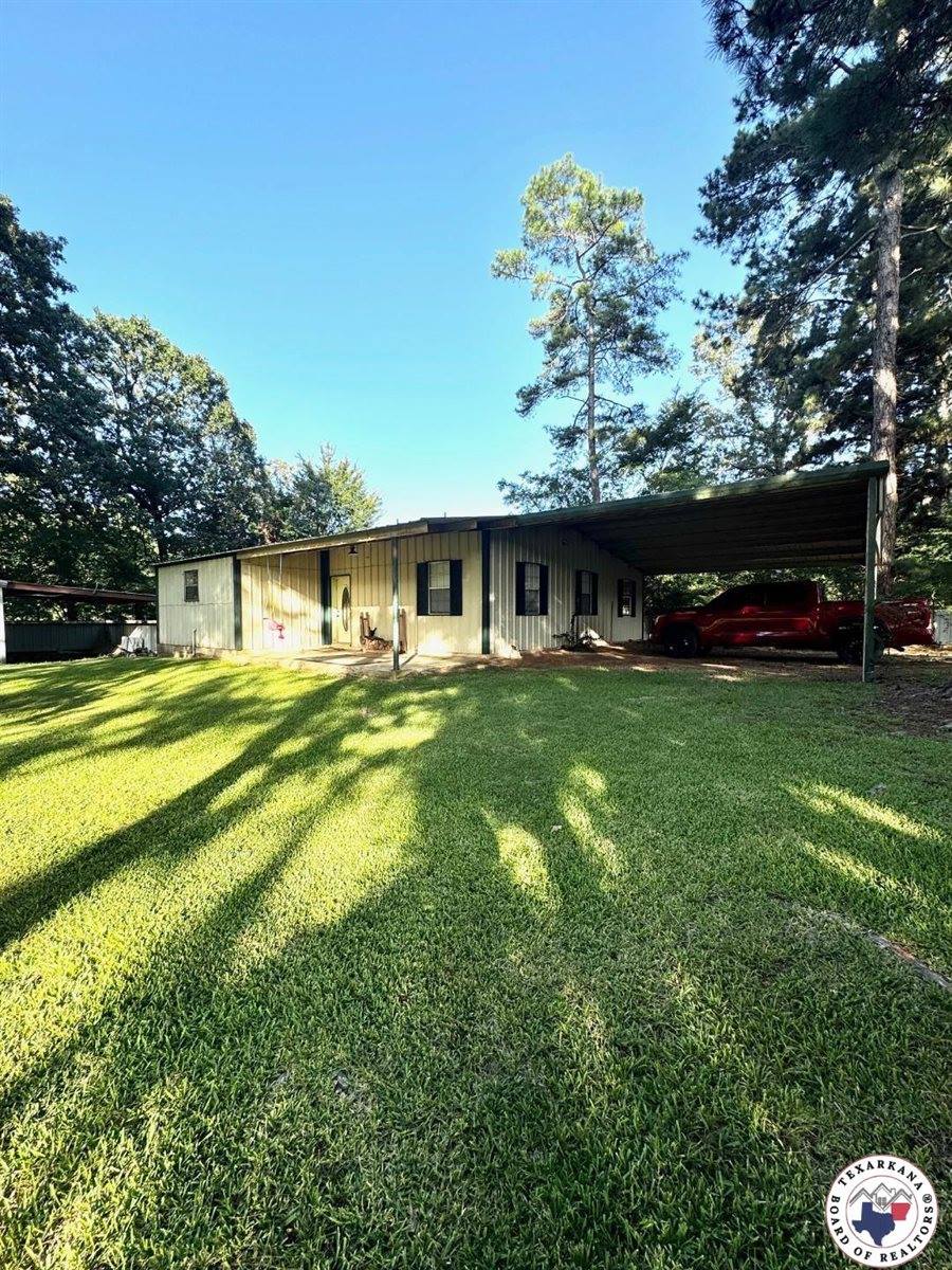 1701 FM 2624, Maud, TX 75567